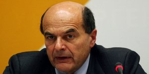 Προβάδισμα στον Μπερσάνι δίνουν τα exit polls – Ισως και αυτοδυναμία