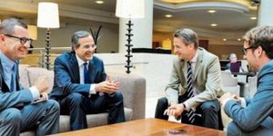 Αντώνης Σαμαράς. δημοσιέυματα