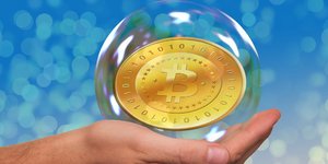 Φούσκα ή όχι το Bitcoin σπάει κάθε ρεκόρ- Ξεπέρασε τα 7.200 δολάρια
