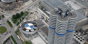 Financial Times: Η BMW εγκαταλείπει τη Γερμανία