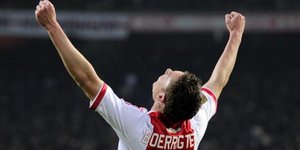 Εξαιρετικό γκολ με εκτέλεση φάουλ [βίντεο]