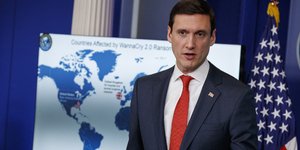 Ο Τομ Μπόσερτ (Φωτογραφία: AP/ Evan Vucci)