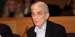 Spiegel: Ο Γιάννης Μπουτάρης είναι «φάρος» για τους Έλληνες πολιτικούς