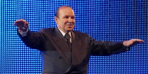 Ο 82χρονος παραιτηθείς πρόεδρος της Αλγερίας Αμπντελαζίζ Μπουτεφλίκα -AP Photo/Sidali Djarboub)