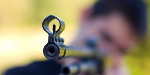 Εντεκάχρονος σχεδίαζε μακελειό- Πήγε στο σχολείο με όπλο