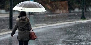 Αστατος ο καιρός το Σάββατο -Σε ποιες περιοχές θα είναι απαραίτητη η ομπρέλα 
