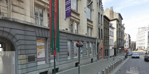 Πανικός στις Βρυξέλλες - Τρεις νεκροί κι ένας τραυματίας από πυροβολισμούς έξω α