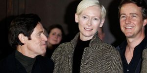 CINETROLL: Ο Σουλεϊμάν διαφημίζει τούρκικα πορτοκάλια στο Βερολίνο. Και η Τίλντα