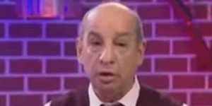 Ο Αλβανός παρουσιαστής Αγκιμ Μπάϊκο που ειρωνεύτηκε τον Κωνσταντίνο Κατσιφά