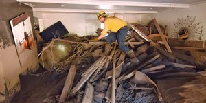 Φωτογραφία: AP/ Καλιφόρνια: Στους 20 έφθασε ο αριθμός των νεκρών από τις κατολισθήσεις στην κομητεία της Σάντα Μπάρμπαρα