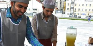 Food uniting People - #With Refugees