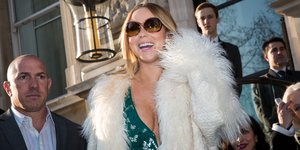 H διάσημη τραγουδίστρια Μαράια Κάρεϊ και ο πρώην σωματοφύλακάς της Μάικλ Ανέλο (Φωτογραφία: ΑΡ) 