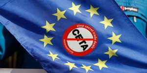 Η συμφωνία CETA είχε προκαλέσει αντιδράσεις/Φωτογραφία αρχείου: ΑΡ//Jean-Francois Badias