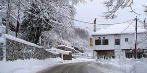 Με 15 πόντους χιόνι αποκλείστηκε το Πήλιο!