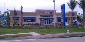 Ληστής ανέκδοτο: Απειλούσε μπροστά από αλεξίσφαιρο τζάμι - Ξέχασε τα στοιχεία το