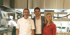 Ο σεφ Σεμπαστιέν Μπρα μαζί με φίλους