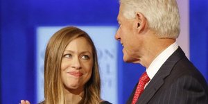 Παππούς ο Μπιλ Κλίντον -Η Τσέλσι έφερε στον κόσμο ένα κοριτσάκι