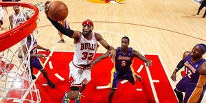 Νέα ήττα για τους Λέικερς από τους Σικάγο Μπουλς [βίντεο]