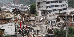 Ξεπέρασαν τους 400 οι νεκροί από τον φονικό σεισμό που σημειώθηκε στην Κίνα -Μάχ