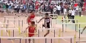 Αθλητής διέλυσε στο διάβα του όλα τα εμπόδια σε αγώνα των 110μ. [βίντεο]