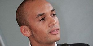 Ομούνα: Eίναι ντι-τζει