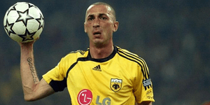 Μπρούνο Τσιρίλο: Ο «σκληρός» Ιταλός έγινε βέρος Ελληνας και ποζάρει με τον οβελί