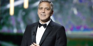 Οι παπαράτσι εκνεύρισαν τον Τζορτζ Κλούνεϊ (Φωτογραφία: AP/ Thibault Camus)