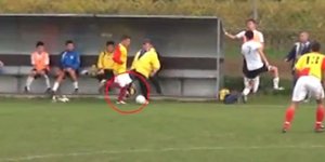 Προπονητής έκανε... τάκλιν σε αντίπαλο ποδοσφαιριστή [βίντεο]