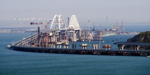 H νέα γέφυρα που συνδέει τη Ρωσία με την Κριμαία 