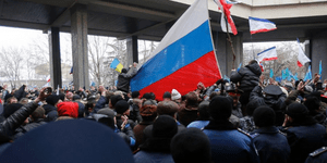 Οι Ρώσοι κινούνται σαν η Κριμαία να είναι ήδη δική τους -Παίρνουν των έλεγχο και