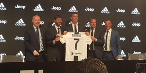 Ο Κριστιάνο Ρονάλντο με το «7»