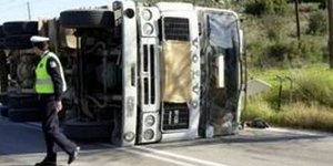 Μία σφήκα «ανέτρεψε» μία ολόκληρη νταλίκα!