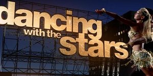 Ποια συντελεστής του Dancing With The Stars διανύει τον πέμπτο μήνα της εγκυμοσύ