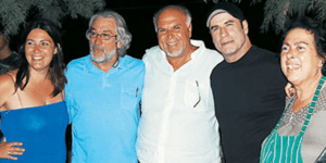 Ο Ρόμπερτ ντε Νίρο κινδυνεύει να χάσει το στέκι του στη Σκόπελο λόγω δικαστικής