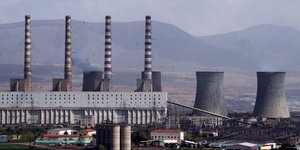 Δεκαπέντε ανεξάρτητοι βουλευτές λένε «ναι» στην πρόταση Τσίπρα για δημοψήφισμα [