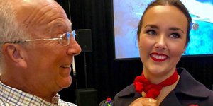 Η Πιρς Βόγκαν με τον πατέρα της. Φωτογραφία: Facebook 