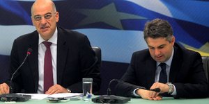  Πόλεμος Δένδια - Κωνσταντινόπουλου για τα «κόκκινα» δάνεια