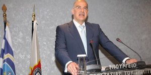Δένδιας: Δεν θα επιτρέψουμε να γίνουν γκέτο μεταναστών στις πόλεις