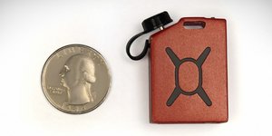 Αυτός είναι ο μικρότερος φορτιστής του κόσμου [εικόνες & βίντεο]