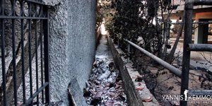 Τα στενά δρομάκια στο Μάτι /Φωτογραφία: Γιάννης Κέμος
