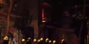 Φωτιά σε διαμέρισμα στα Εξάρχεια