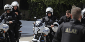 Επιστολή Ειδικών Φρουρών στον Σαμαρά: Οι αστυνομικοί της ΔΙΑΣ δεν παίρνουν επίδο