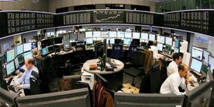 Διεθνή ΜΜΕ: Επιστρέφει η Ελλάδα στις αγορές -Πράσινο φως από Ευρώπη και ΔΝΤ