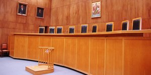 Στο Μισθοδικείο οι προσφυγές δικαστικών για τις μειώσεις μισθών και συντάξεων απ