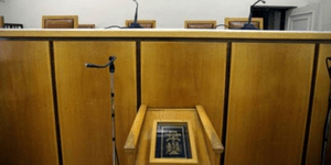 Ο Βαλλιανάτος καταδίκασε την Ελλάδα για τον υποχρεωτικό θρησκευτικό όρκο στα Δικ
