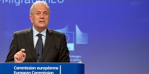 Ο Δημήτρης Αβραμόπουλος / Φωτογραφία: AP Images