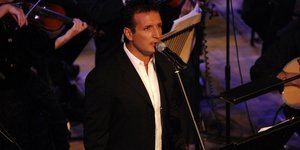 Εκδηλώσεις στην Αθήνα- Μπάσης και Ασλανίδου στο θέατρο Πέτρας