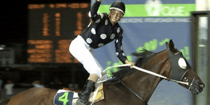 Μνημειώδες ρεκόρ στον Ιππόδρομο: Ελληνας πρωταθλητής κέρδισε όλες τις κούρσες τη