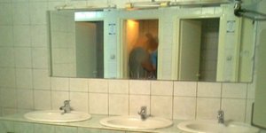 Πιάτσα αγοραίου σεξ οι δημόσιες τουαλέτες στην Πάτρα [εικόνα]