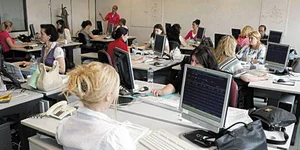 Στο τραπέζι ξανά το πρόγραμμα εθελούσιας εξόδου από το Δημόσιο